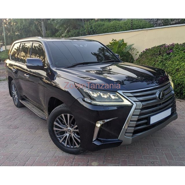 Lexus-vv.jpg