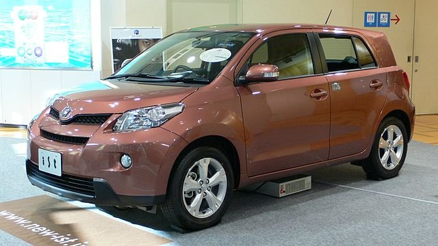 Toyota-IST-Mpya.jpg
